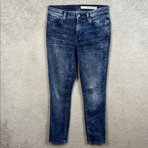 DKNY Dark Blue Women's Skinny Jeans Size 2